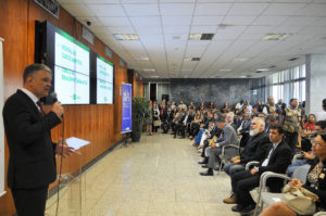 Controlador-geral do DF, Henrique Ziller, apresenta o Portal de Dados Abertos do DF